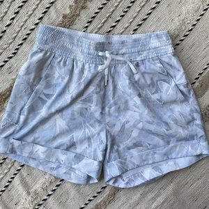 Lululemon Hotty High-Rise Lined Shorts 4”